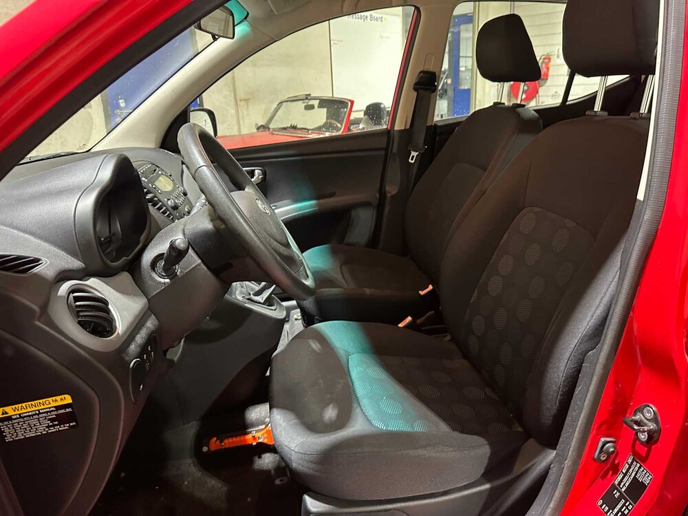 Hyundai i10 1.25i Dynamic Cool 77pk 2010, 76-LDD-4