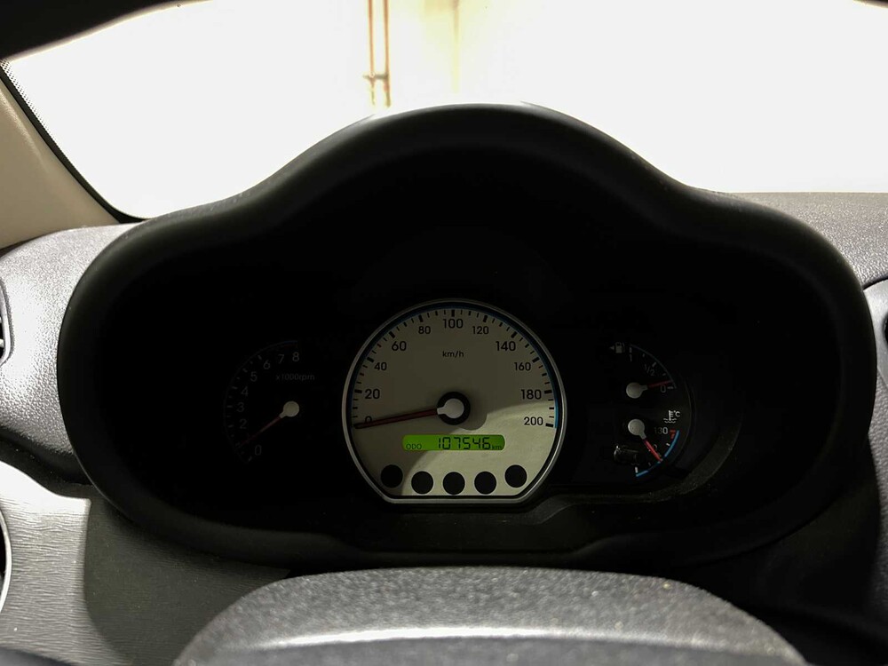 Hyundai i10 1.25i Dynamic Cool 77pk 2010, 76-LDD-4