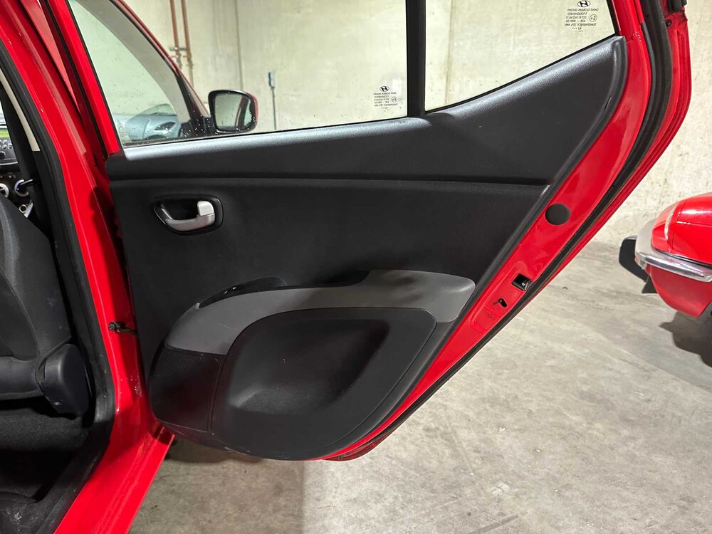 Hyundai i10 1.25i Dynamic Cool 77pk 2010, 76-LDD-4