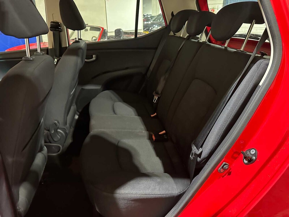 Hyundai i10 1.25i Dynamic Cool 77pk 2010, 76-LDD-4