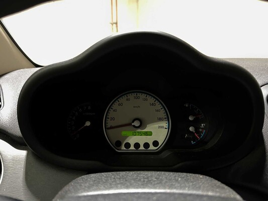 Hyundai i10 1.25i Dynamic Cool 77pk 2010, 76-LDD-4