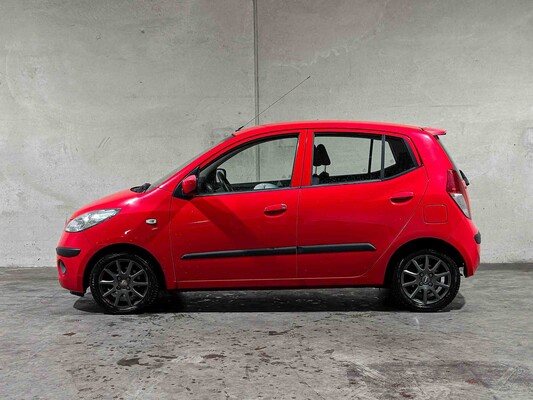 Hyundai i10 1.25i Dynamic Cool 77pk 2010, 76-LDD-4
