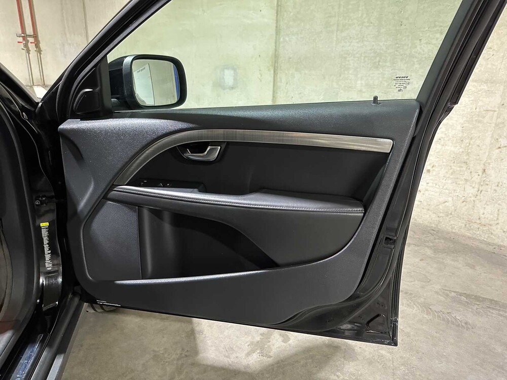 Volvo XC70 2.4 D5 Summum Automaat 185pk 2009, SL-408-H