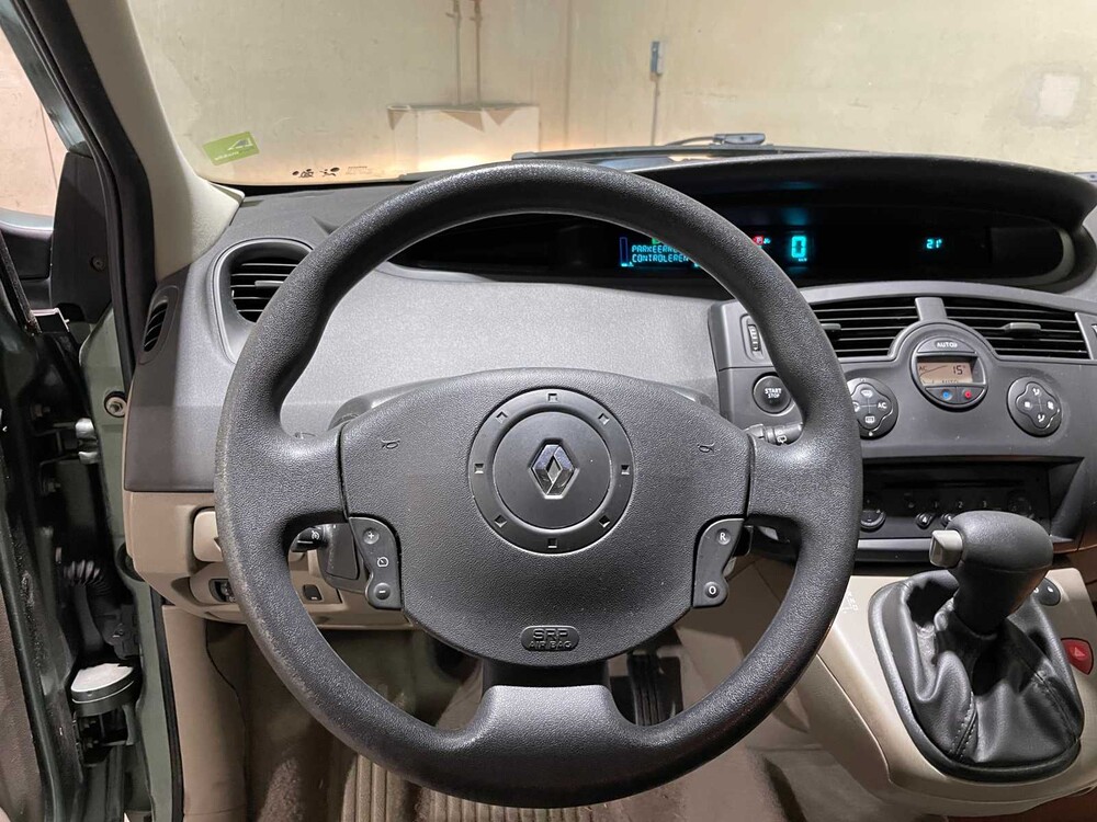 Renault Scénic 1.6-16V Dynamic Comfort 111pk 2005, 28-SF-KN