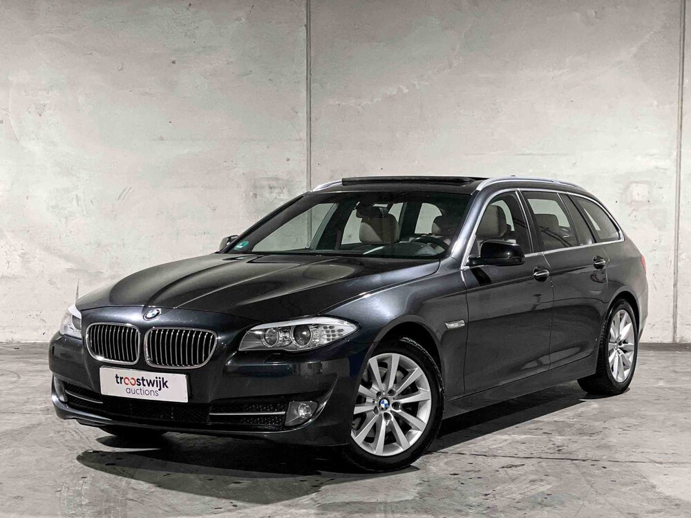 BMW 530d Touring Upgrade Edition 258pk 2013 5-serie, 60-ZLD-1