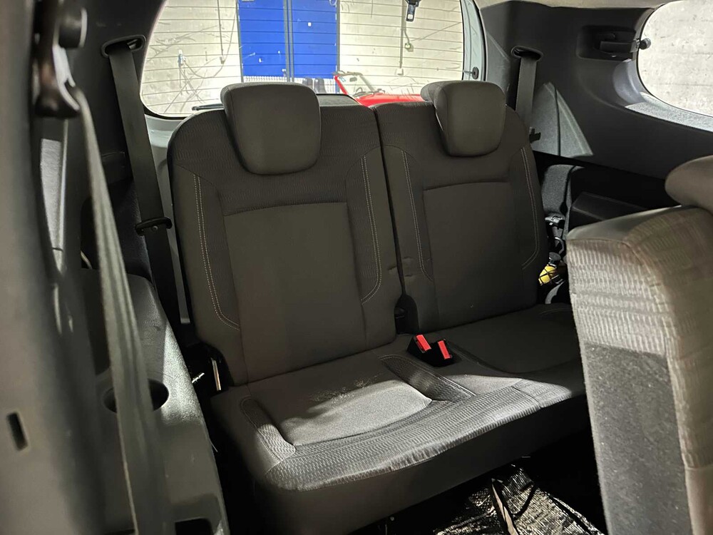 Dacia Lodgy 1.2 TCe Prestige 7-Persoons 116pk 2013, 4-KGD-46