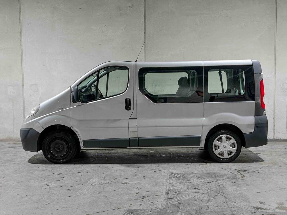 Renault Trafic Passenger 2.0 dCi T27 Authentique 9-Persoons 90pk 2011, 53-RTV-9