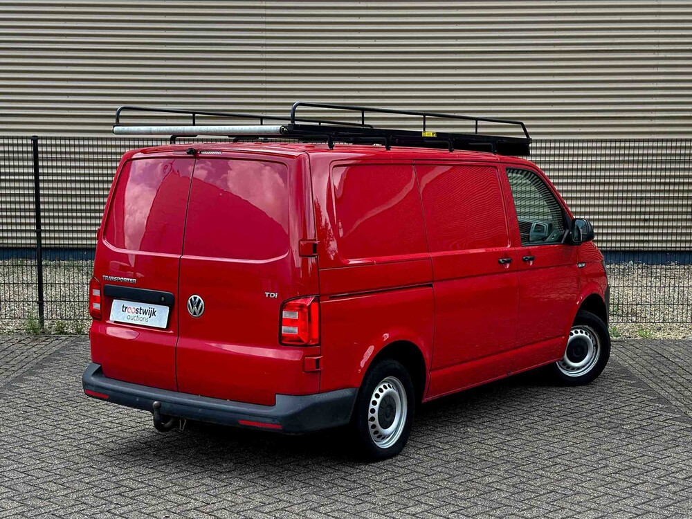 Volkswagen Transporter 2.0 TDI 102pk 2017, VSV-01-F Bedrijfswagen