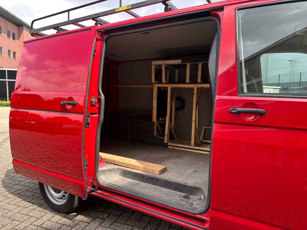 Volkswagen Transporter 2.0 TDI 102pk 2017, VSV-01-F Bedrijfswagen