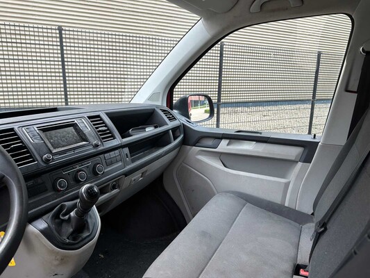Volkswagen Transporter 2.0 TDI 102pk 2017, VSV-01-F Bedrijfswagen