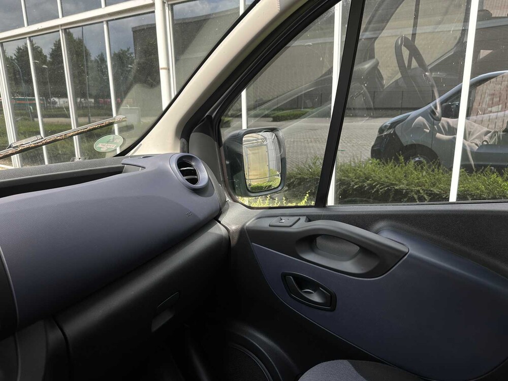 Opel Vivaro 1.6 CDTI Sport 95pk 2016, V-212-BH Bedrijfswagen