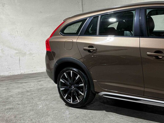Volvo V60 Cross Country 2.0 D3 Polar+ 150pk 2017, PT-351-G