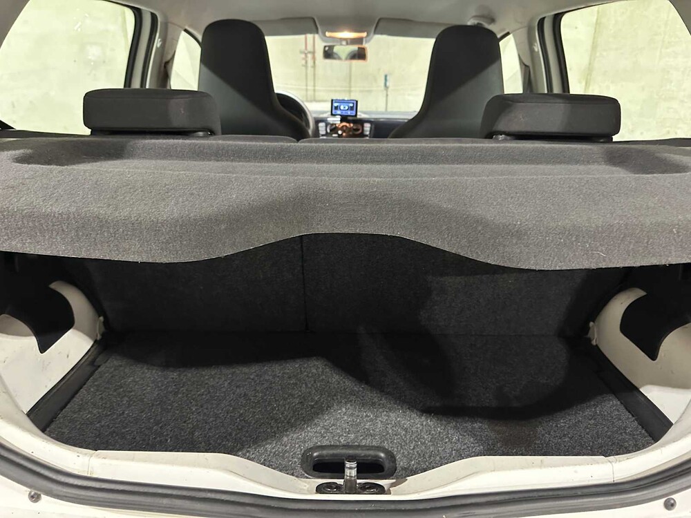 Volkswagen Up! 1.0 move up! BlueMotion 60pk 2013, 2-SZR-70