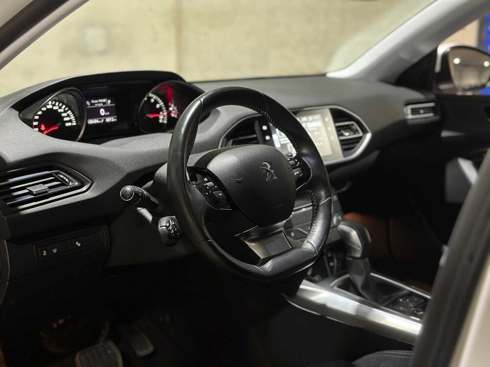 Peugeot 308 SW 1.2 e-THP Allure 131PS 2014 (Automatik), 6-ZDS-85