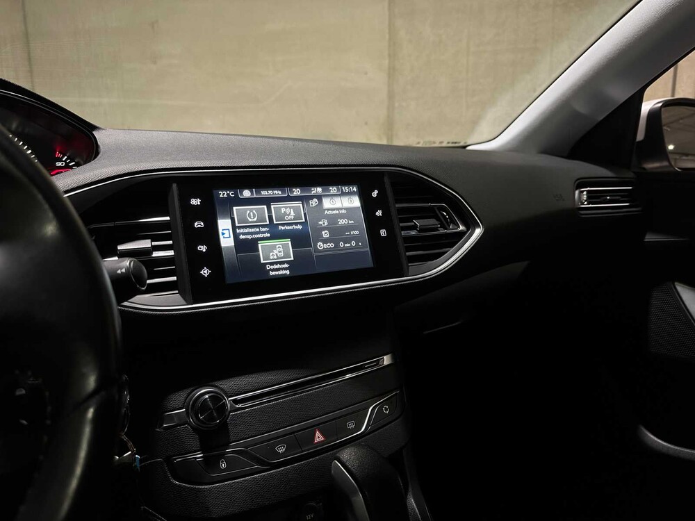 Peugeot 308 SW 1.2 e-THP Allure 131PS 2014 (Automatik), 6-ZDS-85