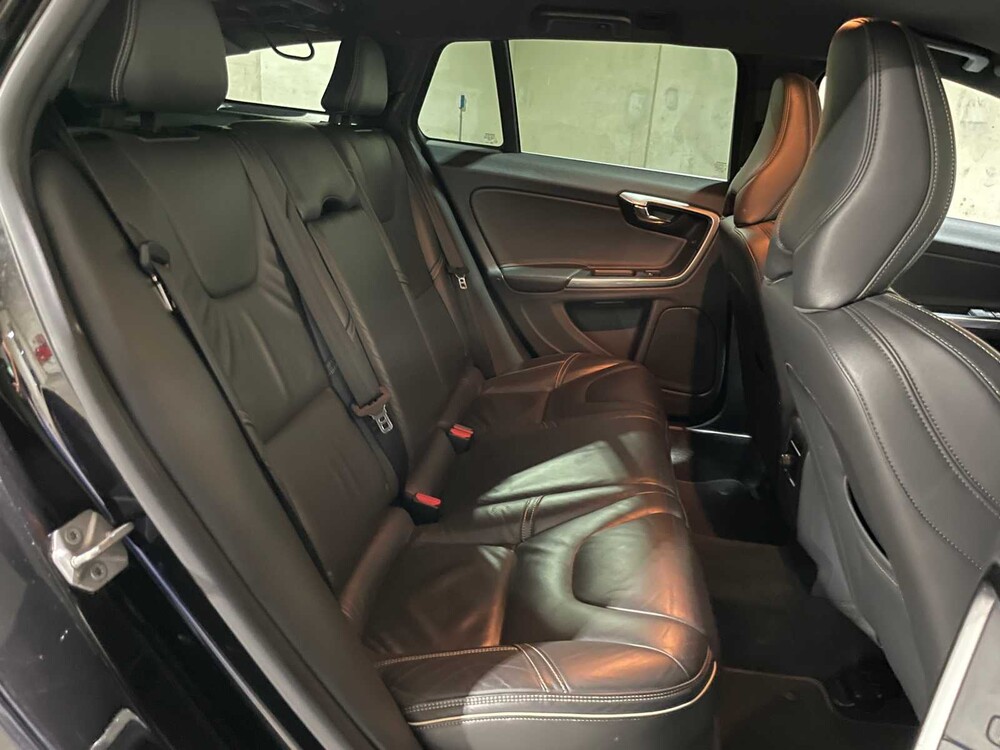 Volvo V60 2.0 D2 Summum 120PS 2015, XF-303-K