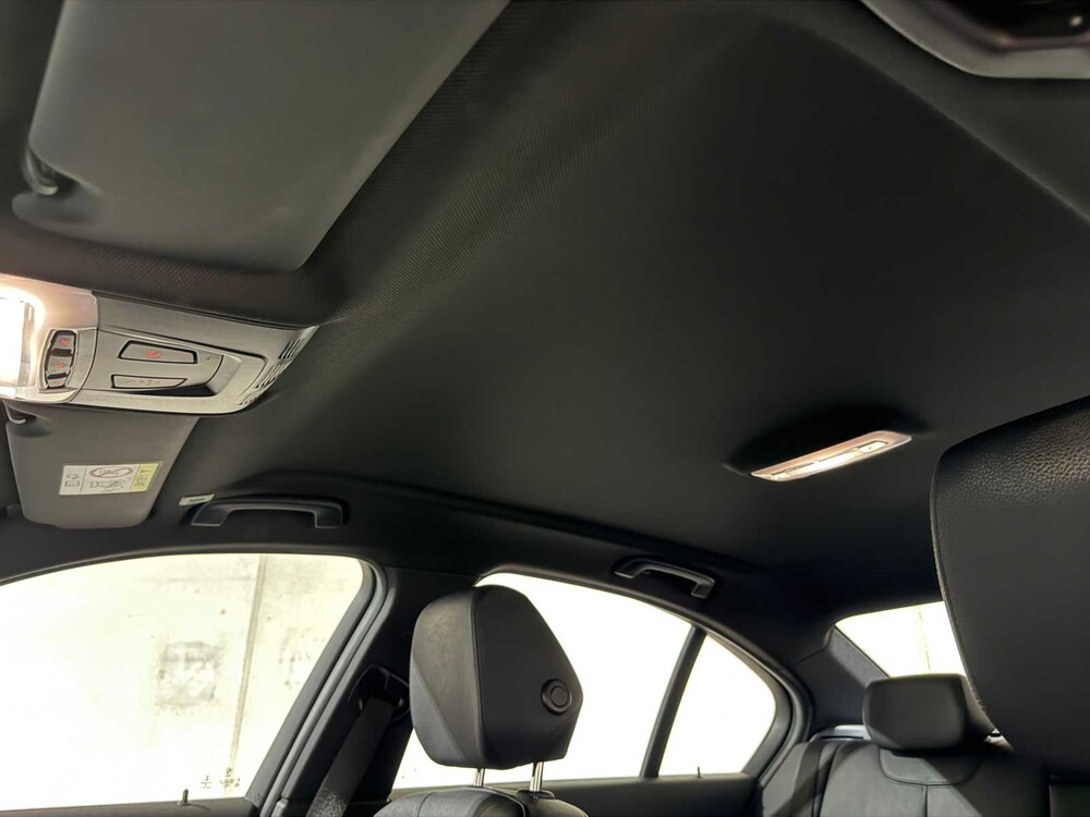 BMW 330e M-Sport High Executive 184PS 2016 3er, JS-229-N