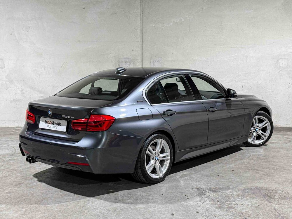 BMW 330e M-Sport High Executive 184PS 2016 3er, JS-229-N