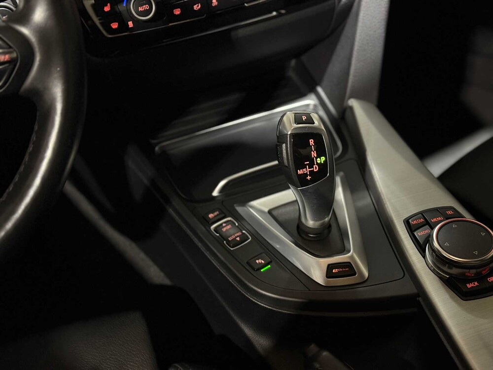 BMW 330e M-Sport High Executive 184PS 2016 3er, JS-229-N