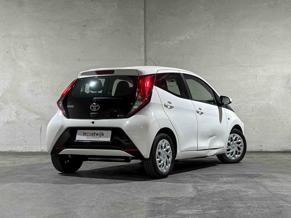 Toyota Aygo 1.0 VVT-i x-play 72hp 2020, J-855-XB