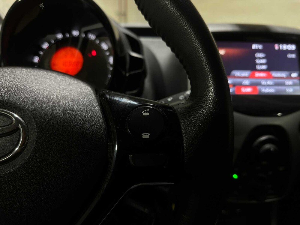 Toyota Aygo 1.0 VVT-i x-play 72hp 2020, J-855-XB