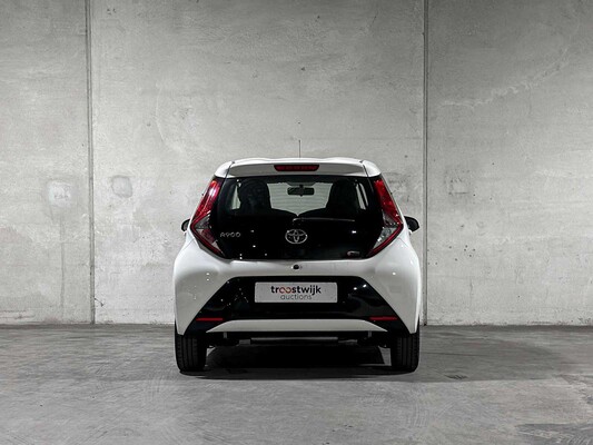 Toyota Aygo 1.0 VVT-i x-play 72pk 2020, J-855-XB