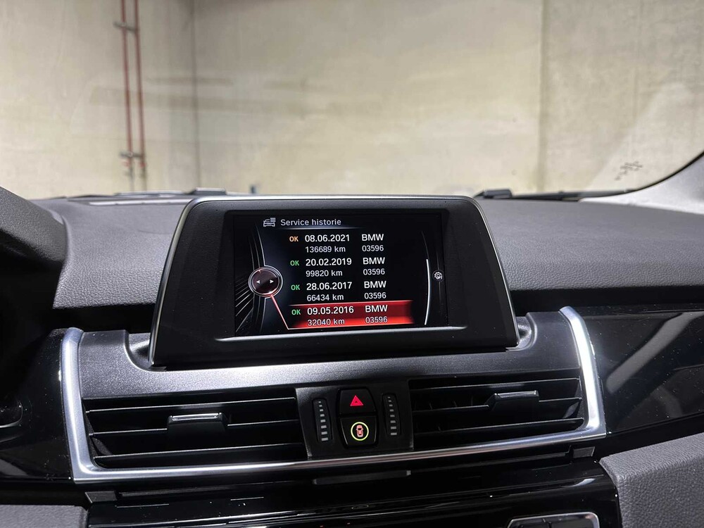 BMW 218i Essential (Automatik) 136PS 2015 2er Active Tourer, GJ-038-T