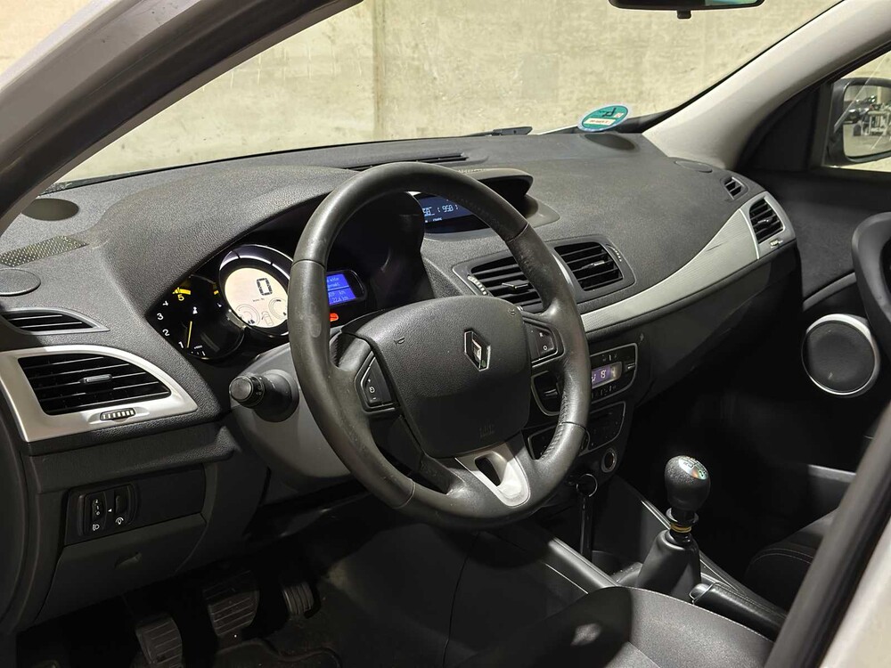 Renault Mégane Kombi 1.9 dCi Dynamique 131PS 2010, 7-XNN-90