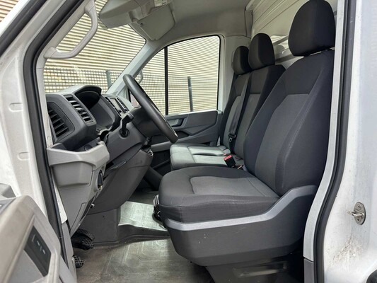 Volkswagen Crafter 35 2.0 TDI L4 177pk 2018, VNN-83-D Bedrijfswagen