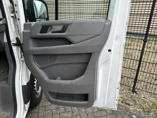 Volkswagen Crafter 35 2.0 TDI L4 177pk 2018, VNN-83-D Bedrijfswagen