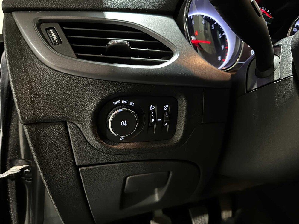 Opel Astra Sports Tourer 1.2 Edition 110PS 2020, J-189-HP