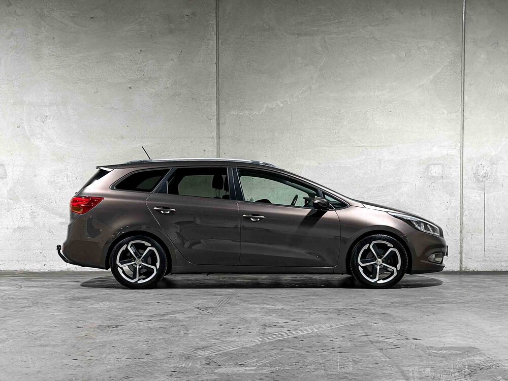 Kia cee'd Sportswagon 1.6 GDI BusinessLine 135PS 2014, 5-TRK-97