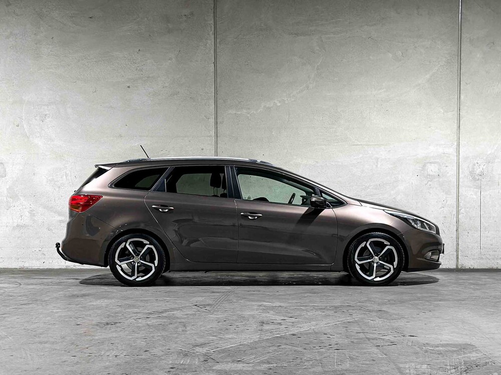 Kia cee'd Sportswagon 1.6 GDI BusinessLine 135PS 2014, 5-TRK-97