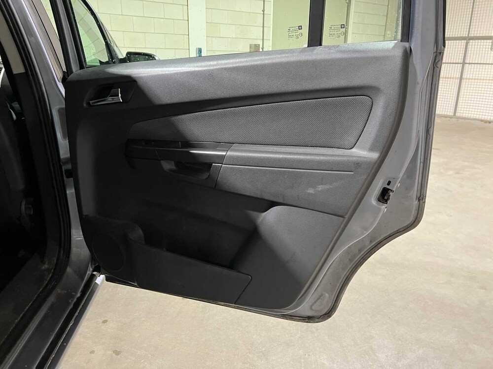 Opel Zafira 1.9 CDTi Enjoy 7-Personen 120PS 2005, P-660-PX