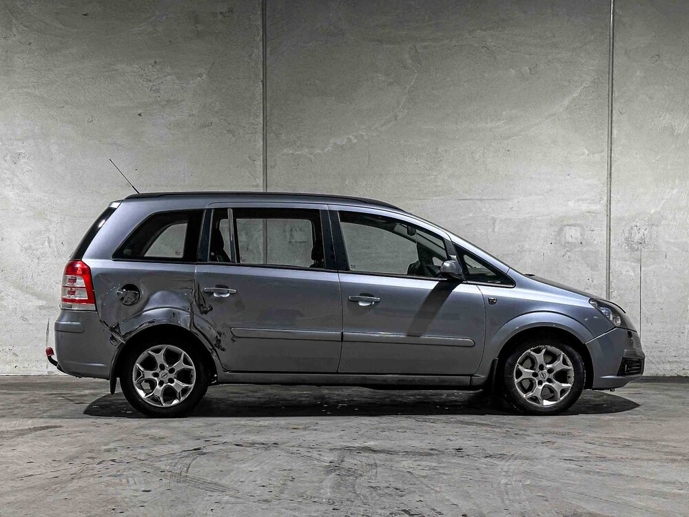 Opel Zafira 1.9 CDTi Enjoy 7-Personen 120PS 2005, P-660-PX