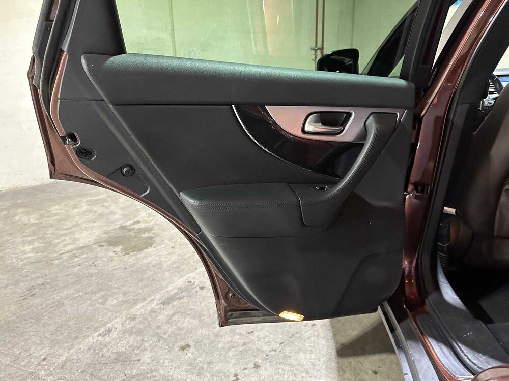 Infiniti FX 30d GT Premium 238PS 2012, 92-ZKP-3