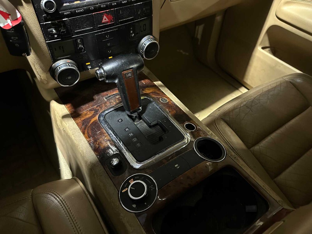 Volkswagen Touareg 3.2 V6 220PS 2003, 10-LV-HJ Youngtimer