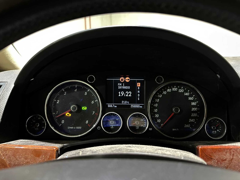 Volkswagen Touareg 3.2 V6 220PS 2003, 10-LV-HJ Youngtimer