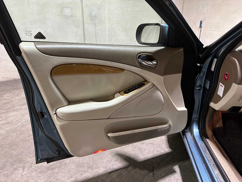 Jaguar S-Type 4.0 V8 276PS 1999, ZG-BZ-61