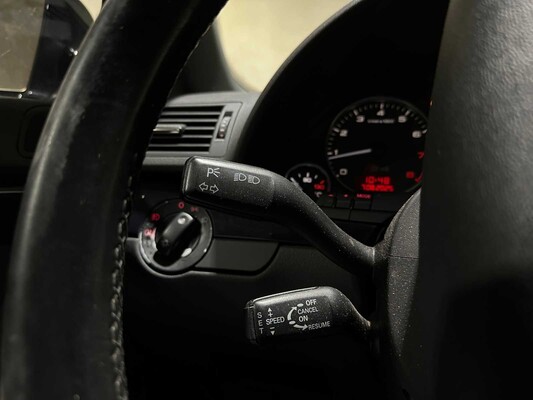 Audi S4 Avant 4.2 V8 Quattro B6 344pk 2004, 49-ZJ-ZJ