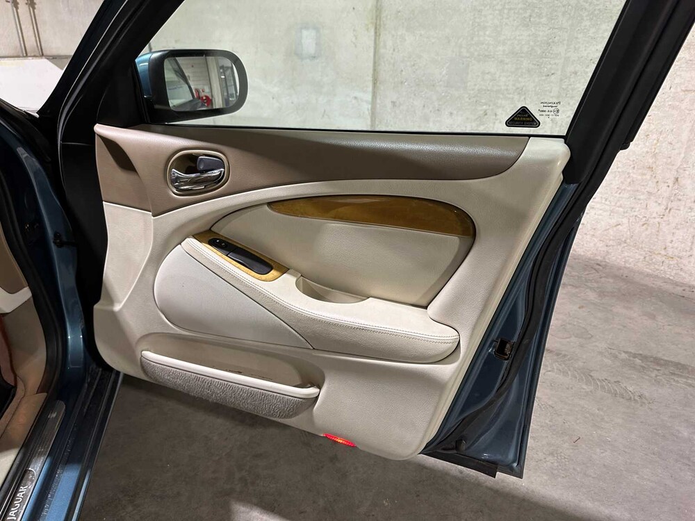 Jaguar S-Type 4.0 V8 276PS 1999, ZG-BZ-61