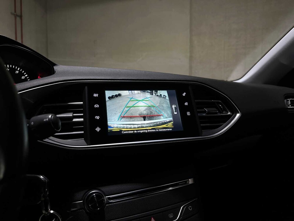 Peugeot 308 SW 1.2 e-THP Allure 131PS 2014 (Automatik), 6-ZDS-85