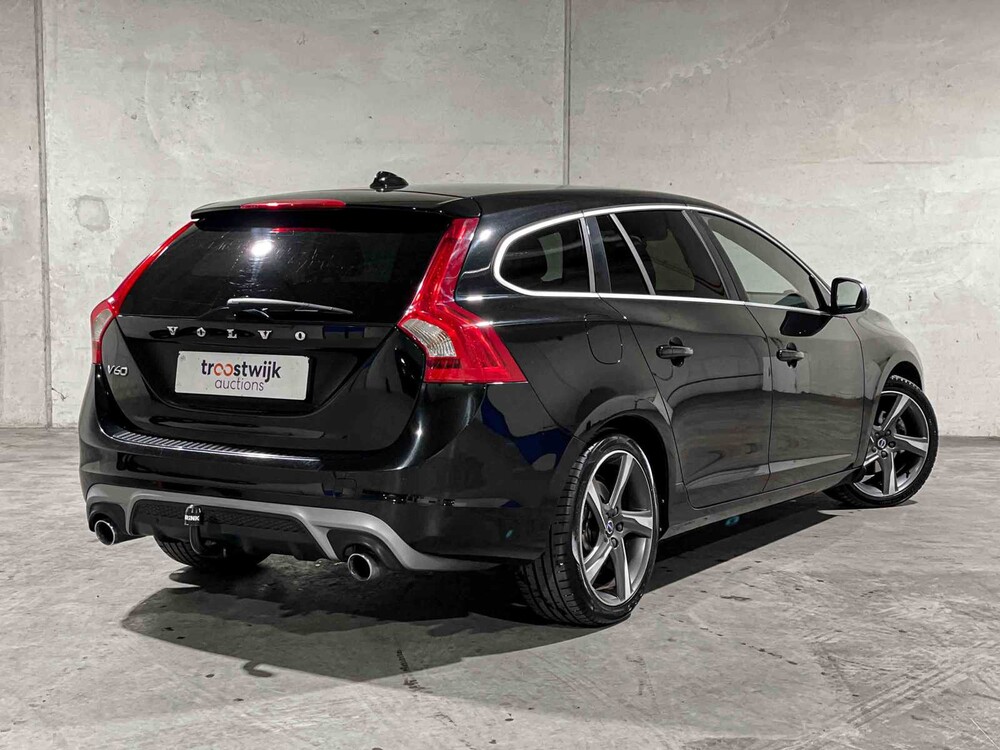 Volvo V60 2.0 D2 Summum 120PS 2015, XF-303-K