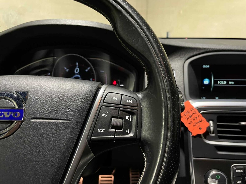 Volvo V60 2.0 D2 Summum 120PS 2015, XF-303-K