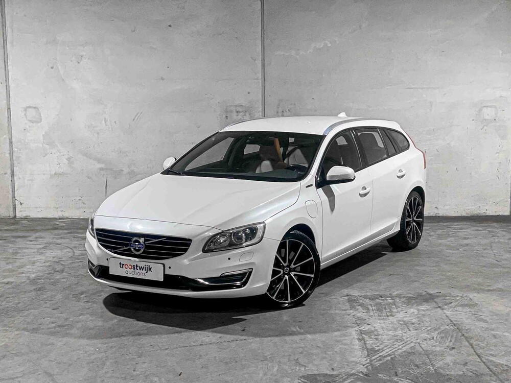 Volvo V60 2.4 D5 Twin Engine Special Edition 215PS 2015, GZ-344-N