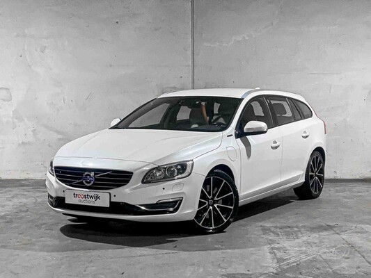 Volvo V60 2.4 D5 Twin Engine Special Edition 215pk 2015, GZ-344-N