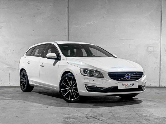 Volvo V60 2.4 D5 Twin Engine Special Edition 215pk 2015, GZ-344-N
