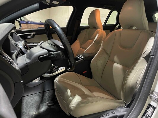 Volvo V60 2.4 D5 Twin Engine Special Edition 215PS 2015, GZ-344-N