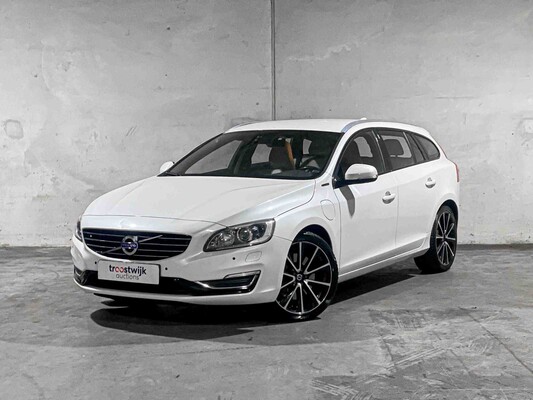 Volvo V60 2.4 D5 Twin Engine Special Edition 215PS 2015, GZ-344-N