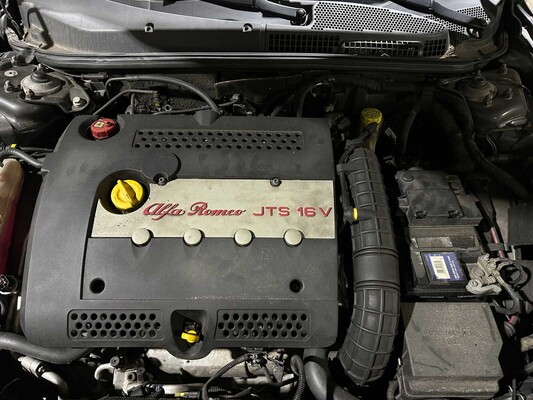 Alfa Romeo GT 2.0 JTS Collezione 166pk 2006, 91-TH-LT Youngtimer